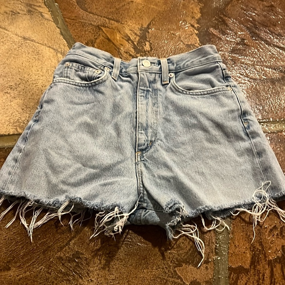 Agolde Jean shorts 
Size 24
